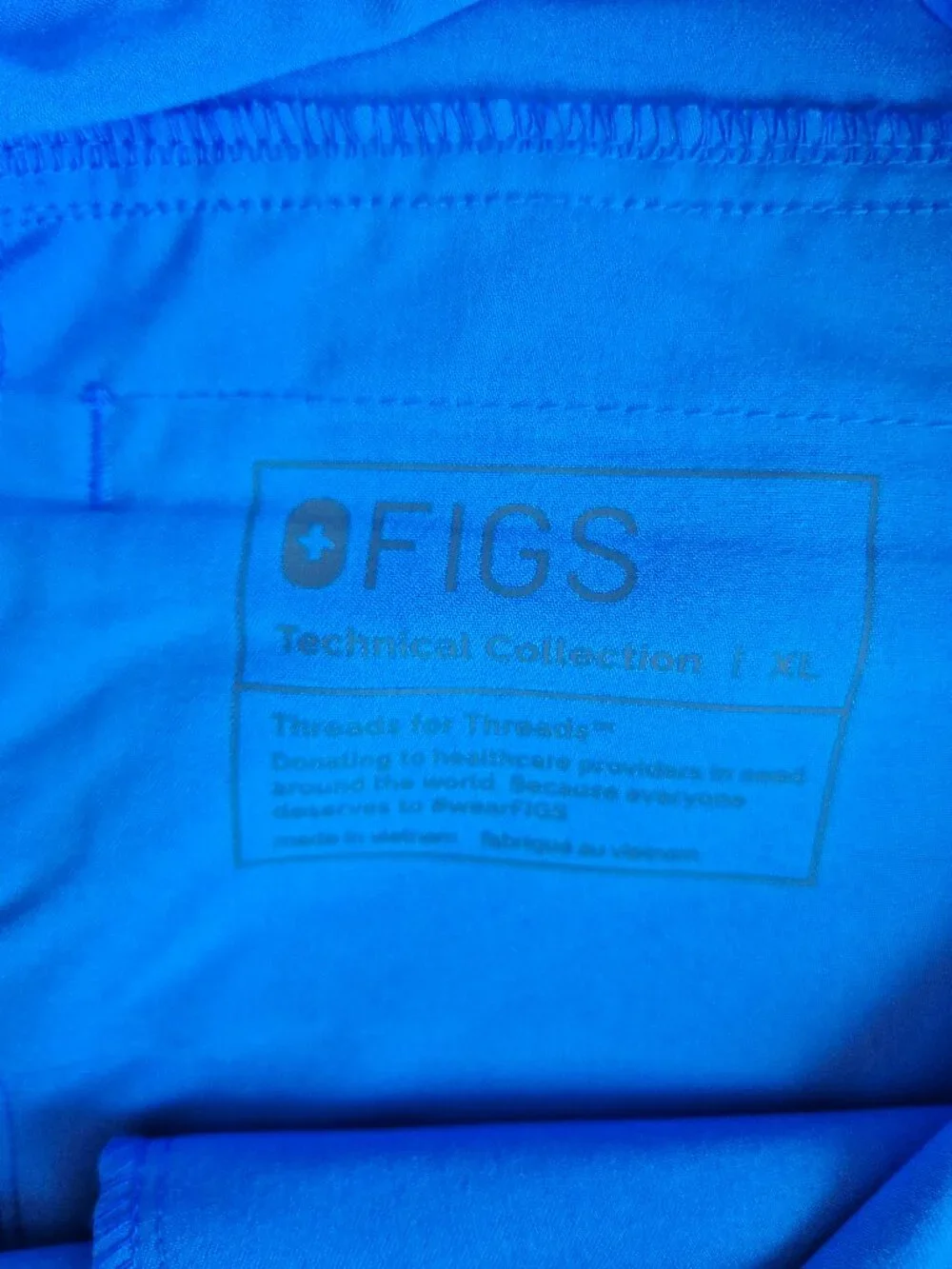 NEW FIGS Axim Straight-Leg Cargo Scrub Pants Pull-On 7-Pocket Ceil Blue